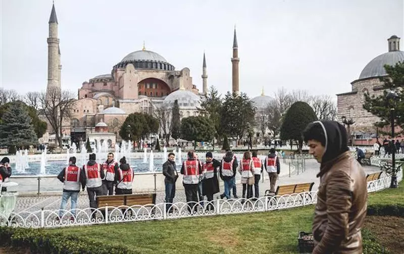 تركيا تعتقل ١٧ سورياً للاشتباه بارتباطهم بمنفذ تفجير اسطنبول