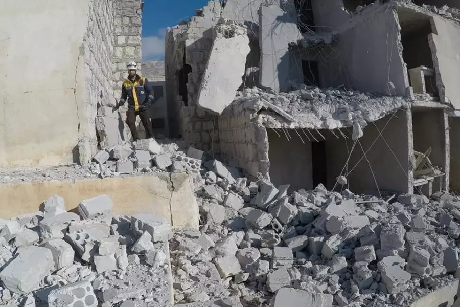 على وقع معارك طاحنة .. قصف جوي عنيف يطال بلدات ريف إدلب الشرقي