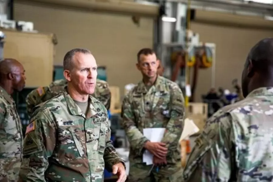 قائد الجيش الأمريكي يؤكد التزام "التحالف الدولي" بدعم حلفائهم في العراق وسوريا