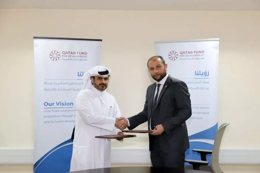 قطر تدعم "الخوذ البيضاء" بمليوني دولار لإقامة مشاريع تنموية في المناطق المحررة بسوريا