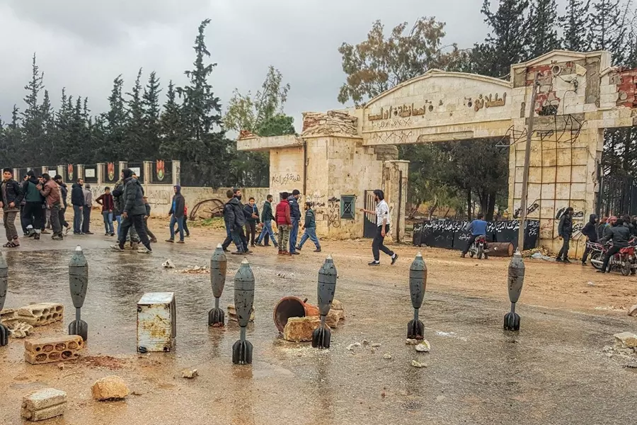 تحرير سوريا تسيطر على الفوج 46 وبلدات عدة بريف حلب ومطار تفتناز بإدلب وتحرير الشام تستنفر في مدينة إدلب