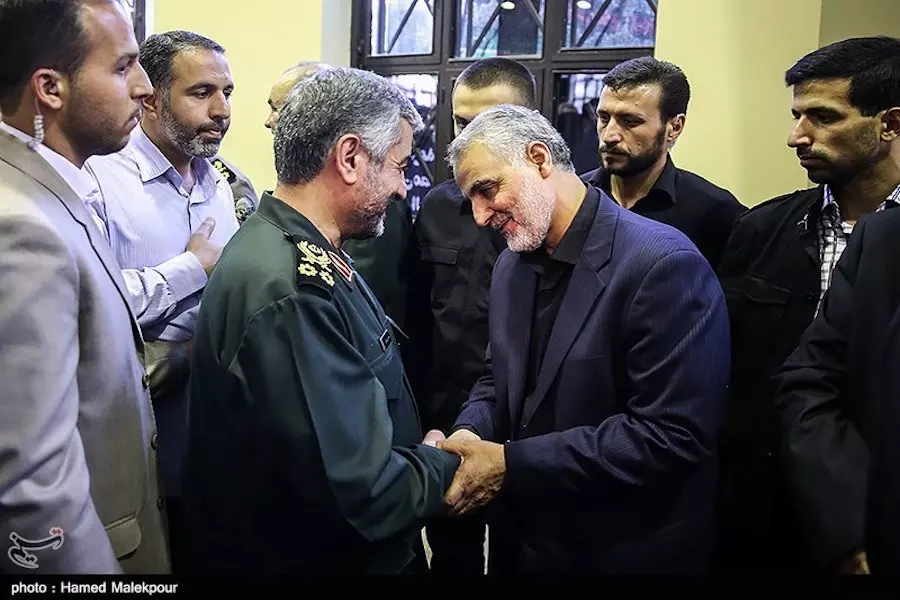 خط أمامي لـ”ثورتهم” الشيعية .. ايران تتغنى بتدمير “حلب” وتعتبرها هزيمة لكل “الأعداء” !؟