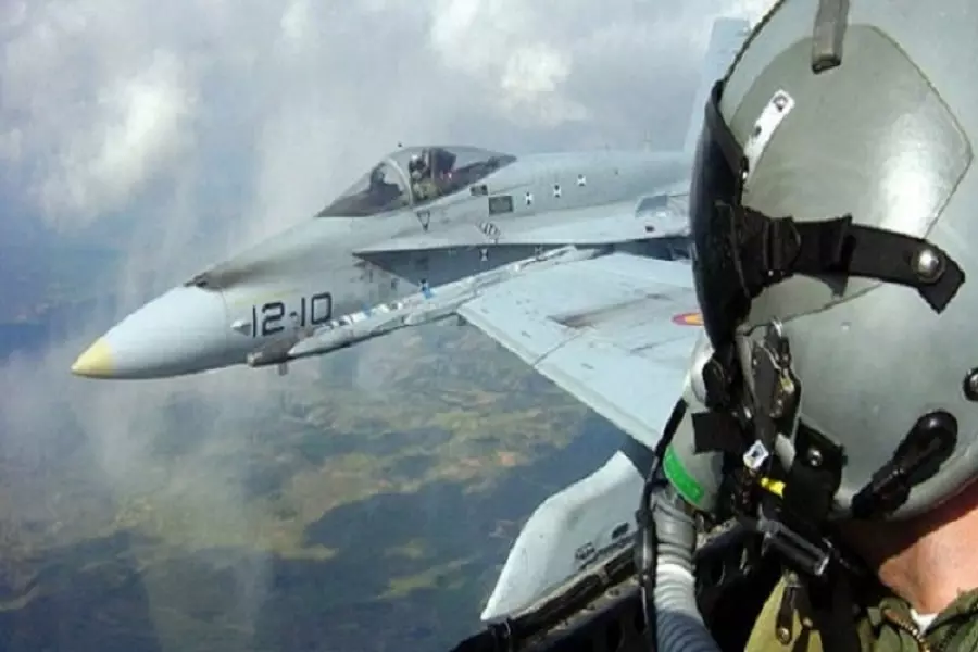 اشتباكات عنيفة بين "قسد والدولة" على محور الباغوز والتحالف يساند بالقصف الجوي