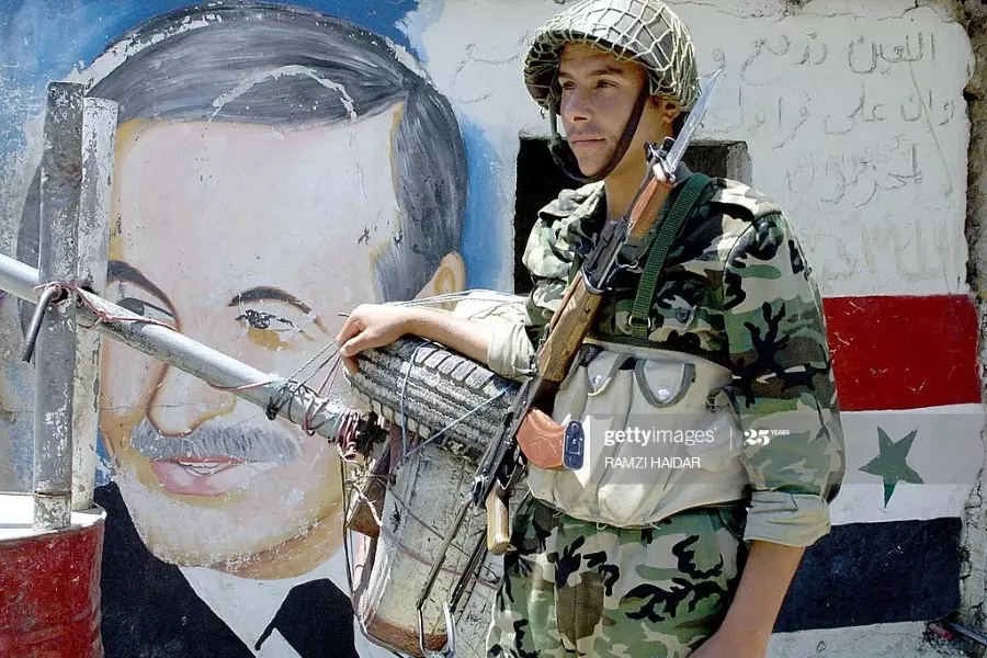 النظام يعتقل صحفي بجريدة تابعة له على خلفية حديثه عن "الفساد" في طرطوس