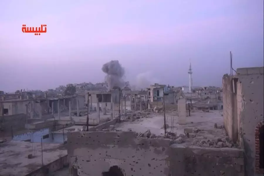 ارتقاء شهداء نتيجة التصعيد المفاجئ شمال حمص ... والثوار يردون بقصف الأحياء الموالية