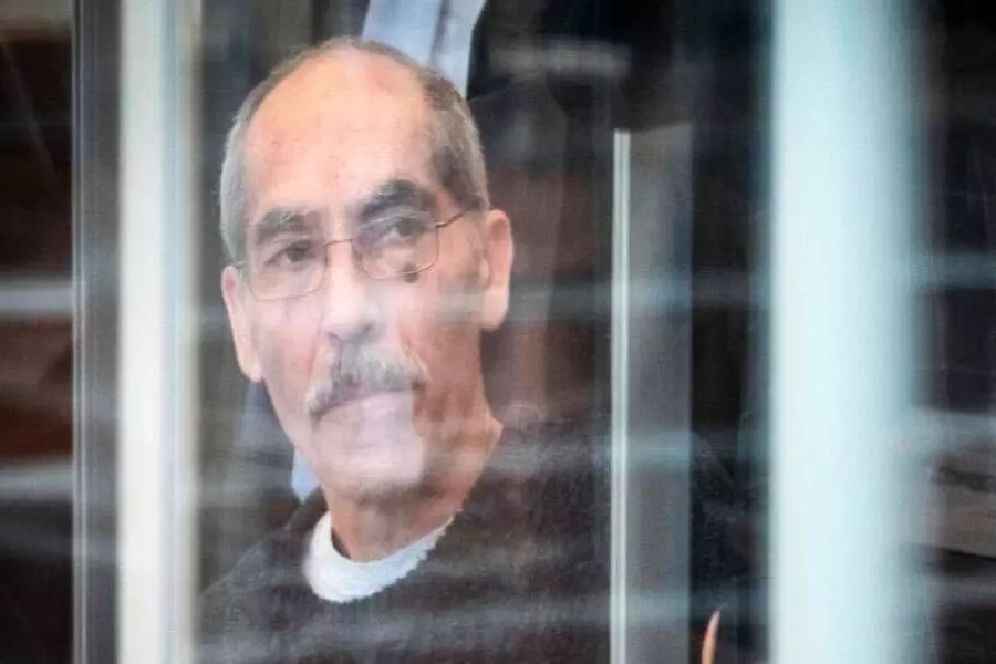 عذّب الآلاف في سجون الأسد .. محامي دفاع "أنور رسلان" يطالب ببراءة موكله