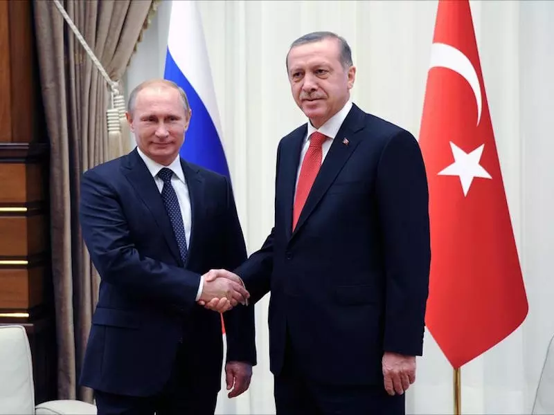 الاقتصاد والسياسة في الأزمة التركية الروسية