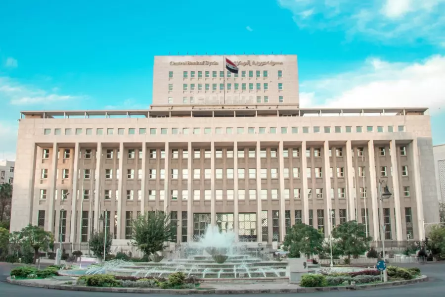 لتحويلها عبر شركات تدعم اقتصاده المتهالك .. النظام يرفض تعديل قيمة الأموال المنقولة بمناطق سيطرته