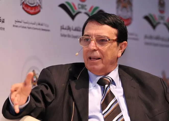 آغا : وفدنا يمتلك شرعية دولية.. وروسيا تسعى لخلط الأوراق للابقاء على الأسد