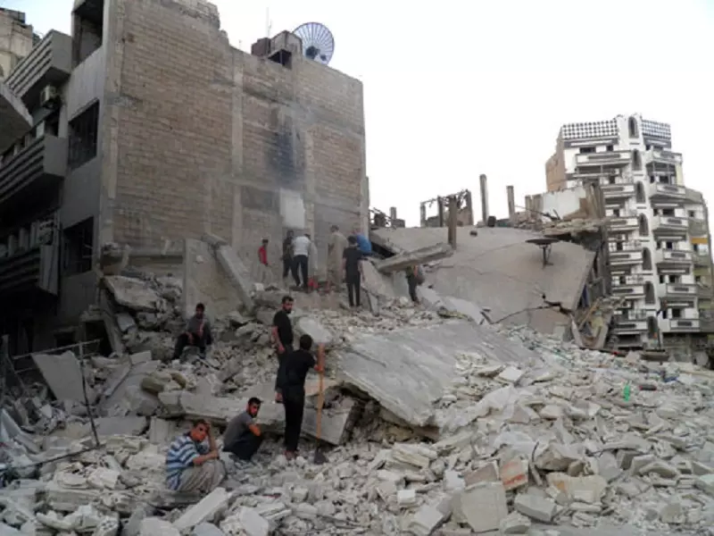 صواريخ الأسد تستهدف أحياء حلب القديمة