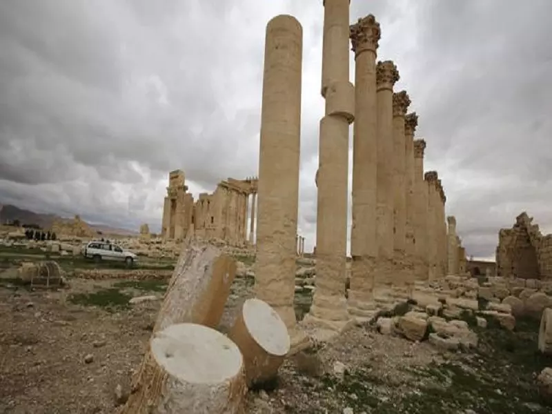 نصيب تدمر اليومي .. نحو 40 صاروخ غراد وعشرات الغارات الروسية