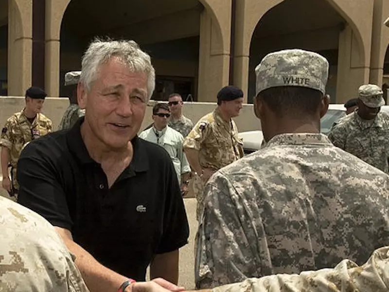 ماذا يريد تشاك هيغل