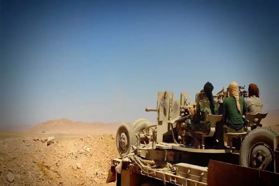 الثوار يهاجمون مواقع تنظيم الدولة شرق السويداء ويسيطرون على نقاط