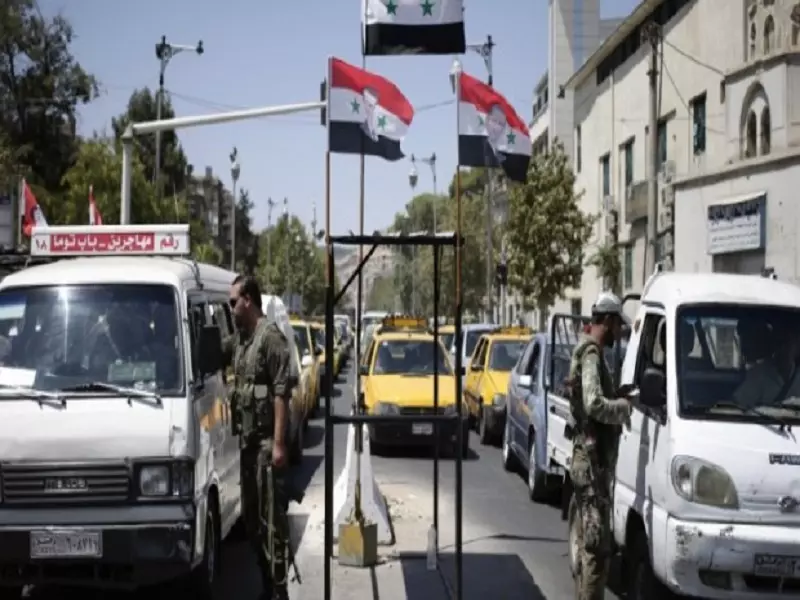 بعد خسارتها لأغلب عناصرها ... قوات الأسد تشن حملة في دمشق لاقتياد الشباب للجيش