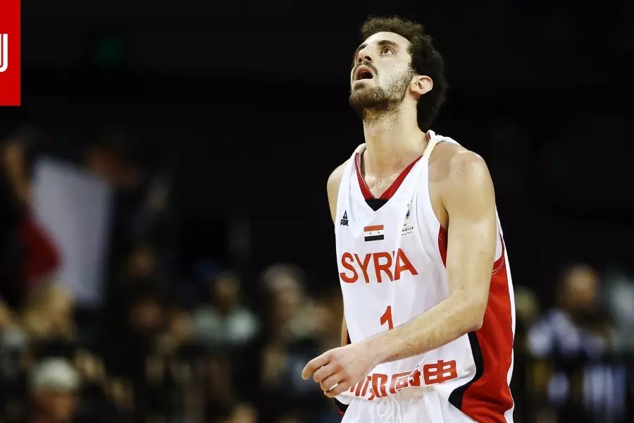 "عزف النشيد الإيراني بدلاً عن السوري" .. فضيحة تلاحق منتخب النظام خلال مباراة في كازاخستان