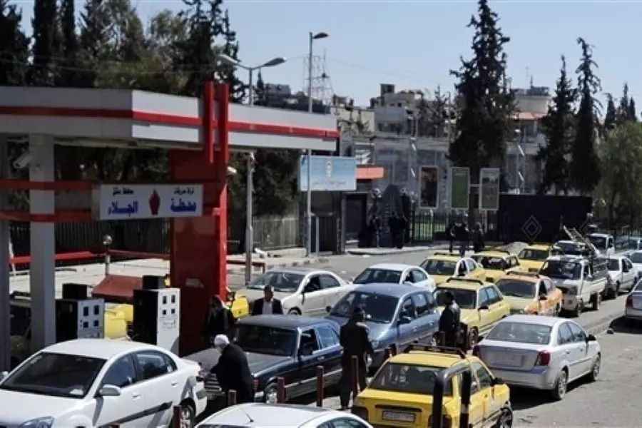 وعود متكررة .. النظام يربط توفر المحروقات وتحسن المعيشة بتوقيع اتفاقيات جديدة مع روسيا وإيران ..!!