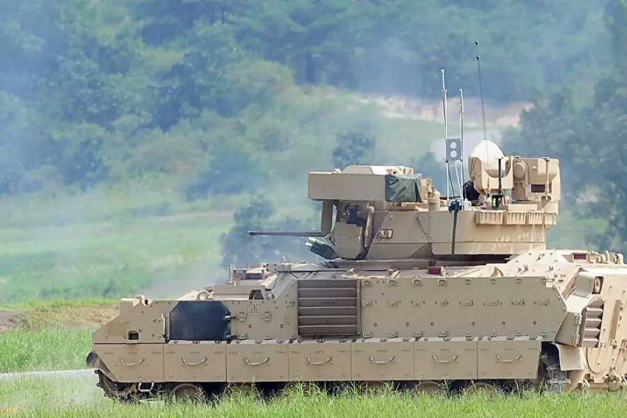 التحالف الدولي ينوي نقل مركبات "برادلي" القتالية المدرعة إلى سوريا