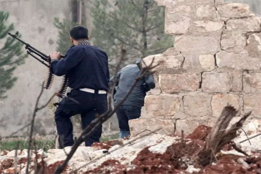 عنصر من فتح الشام يفجر نفسه في حاجز لتنظيم الدولة بمخيم اليرموك