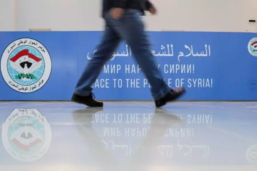 ورقة توت جديدة تسقط ... حرب "أسطورية" لبعض من سمي بالمعارضين في مطار "سوتشي".. !؟