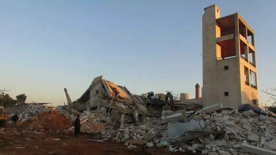 ليس بالأمس فقط ..العدو الروسي قصف ٢٢ مشفى وتسبب بمقتل ١٨٠٠ مدني طوال الشهور الأربعة الماضية