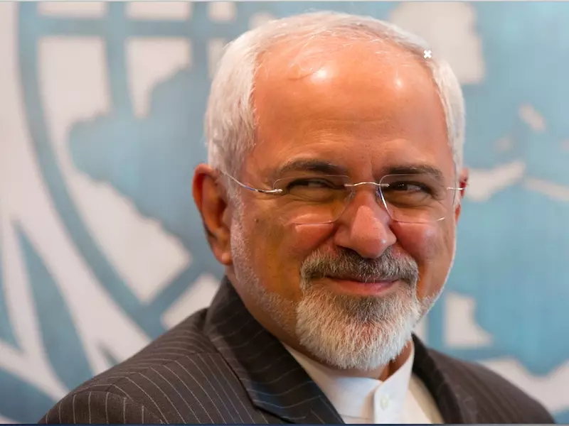 سذاجة مضحكة