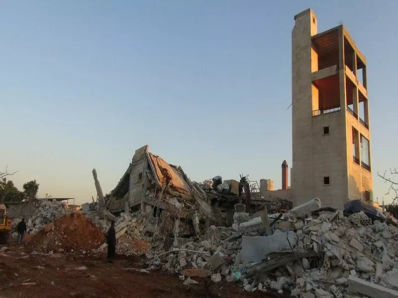 انتشال جثمان ممرضة ... ومديرية صحة إدلب تنعي استشهاد ثمانية من كوادر مشفى أطباء بلا حدود