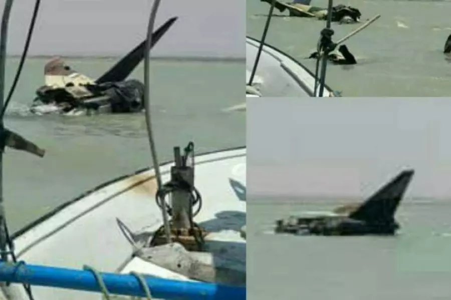 تحطم مقاتلة "فانتوم اف 4" إيرانية بعد سقوطها فوق الخليج العربي