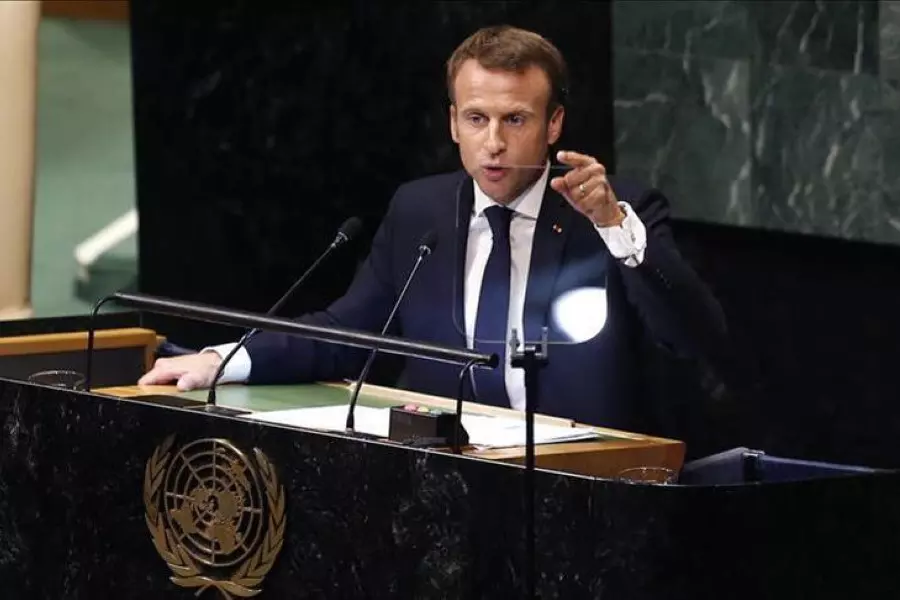 ماكرون ينتقد دعوات لبنان لإعادة اللاجئين السوريين