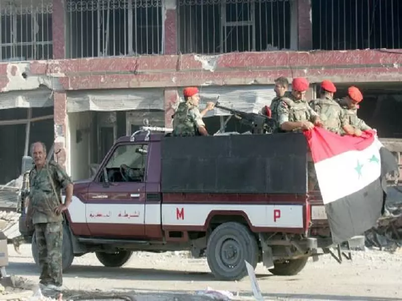 "الأسد" يعيد تكرار تجربة "السفر برلك" مع الشباب السوري