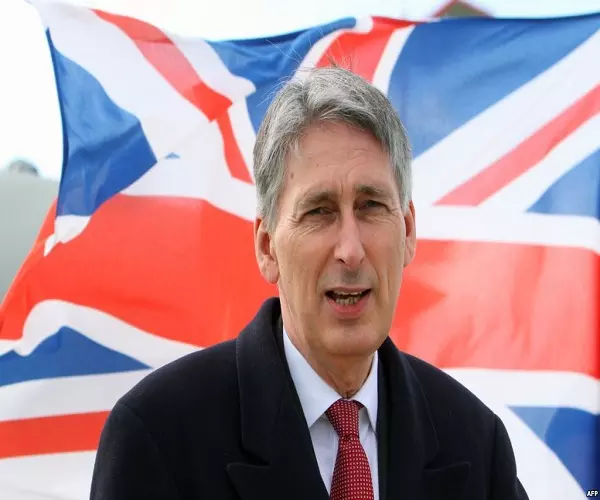 وزير الخارجية البريطاني ... روسيا تحاول اقتطاع دويلة علوية من سوريا