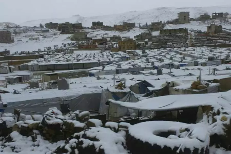 في ظل الشتاء القارس ... مئات العوائل في مخيمات عرسال تعاني الأمرّين