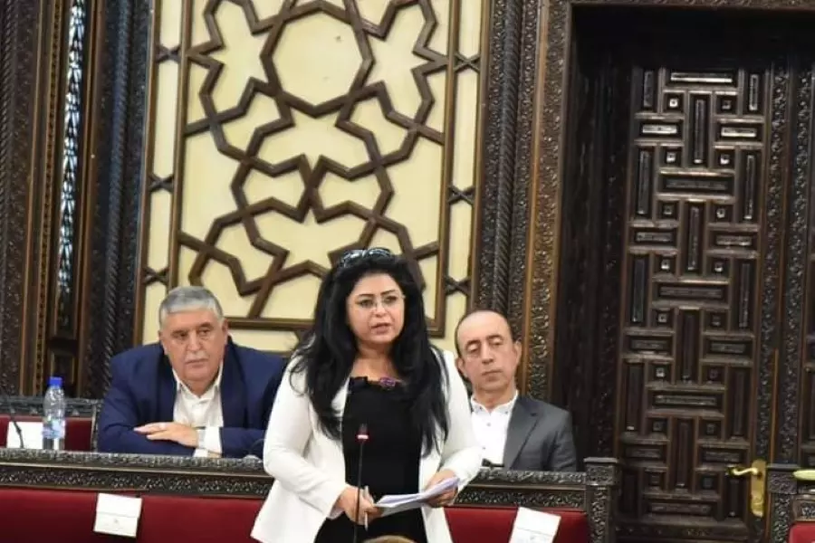 برلمانية بمجلس التصفيق تكشف أرقام صادمة لعدد رافضي الوظائف بمؤسسات النظام