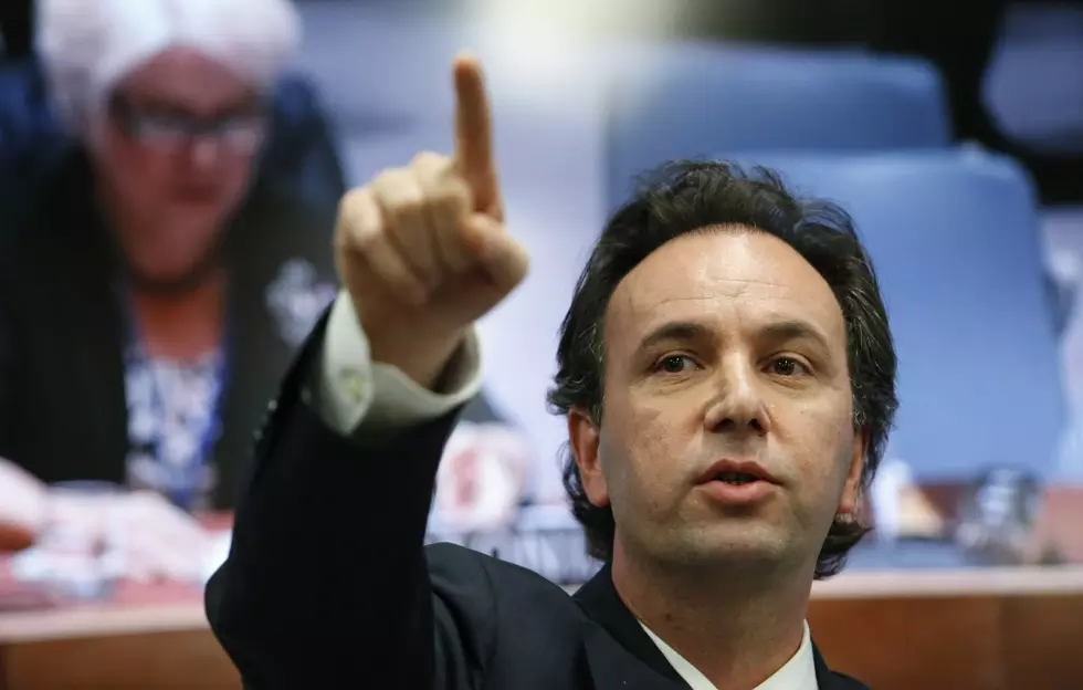 طالب بانسحاب القوات الروسية فورا .. الائتلاف : الهجمات على المشافي و المدارس متعمد و مبيت لجعل المناطق غير صالحة للعيش