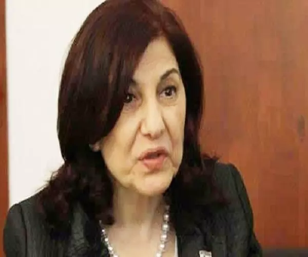 بثينة شعبان ... على دي مستورا التركيز على مهتمه فقط