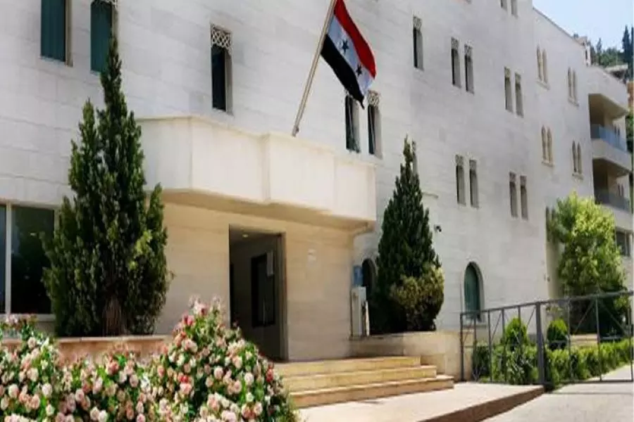 الأمن العام اللبناني ينفي نيته ترحيل 6 سوريين تم توقيفهم أمام سفارة النظام ببيروت