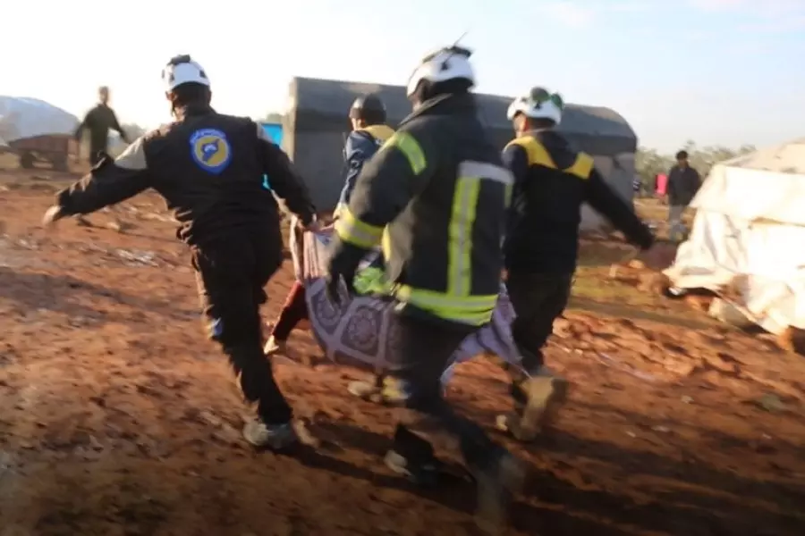 شهيدتان وجرحى بقصف جوي روسي طال مخيماً للنازحين قرب الأتارب بحلب