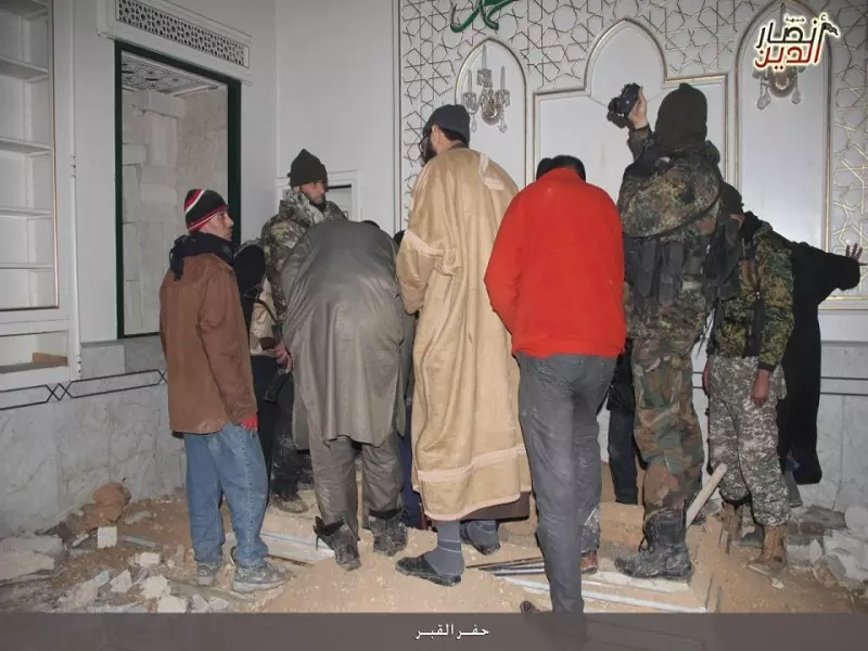 هدم ضريح الشيخ "محمد النبهان" ونقل رفاته لمقبرة عامة