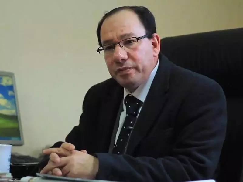 الأسد يتذوّق اللحم الإسرائيلي