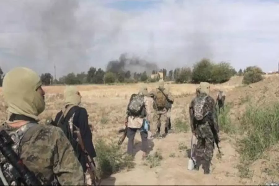 تنظيم الدولة يهاجم ميليشيات الأسد شرقي ديرالزور ويصل "مطار الحمدان"