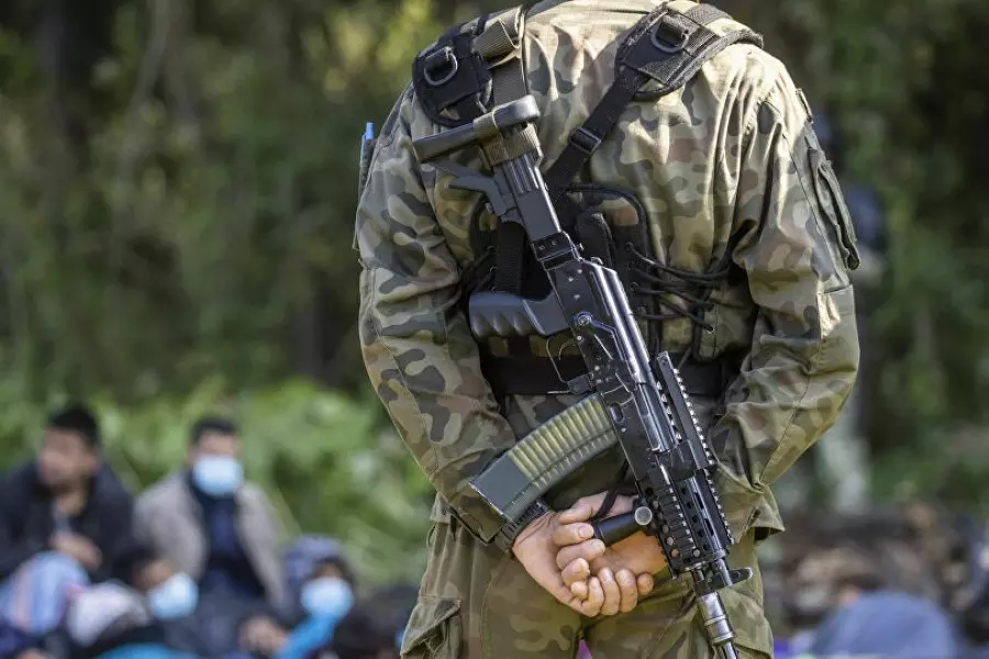 حرس الحدود البولندي يحتجز لاجئين سوريين قادمين من بيلاروسيا