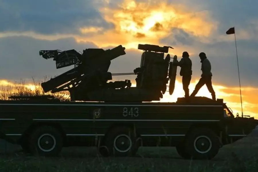 مركز أبحاث إسرائيلي: "حزب الله" نشر أنظمة دفاع جوي قرب دمشق وجنوبي لبنان