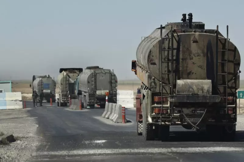 450 صهريج بيوم واحد ... "قسد" تواصل تزويد النظام بالنفط الخام عبر "القاطرجي"