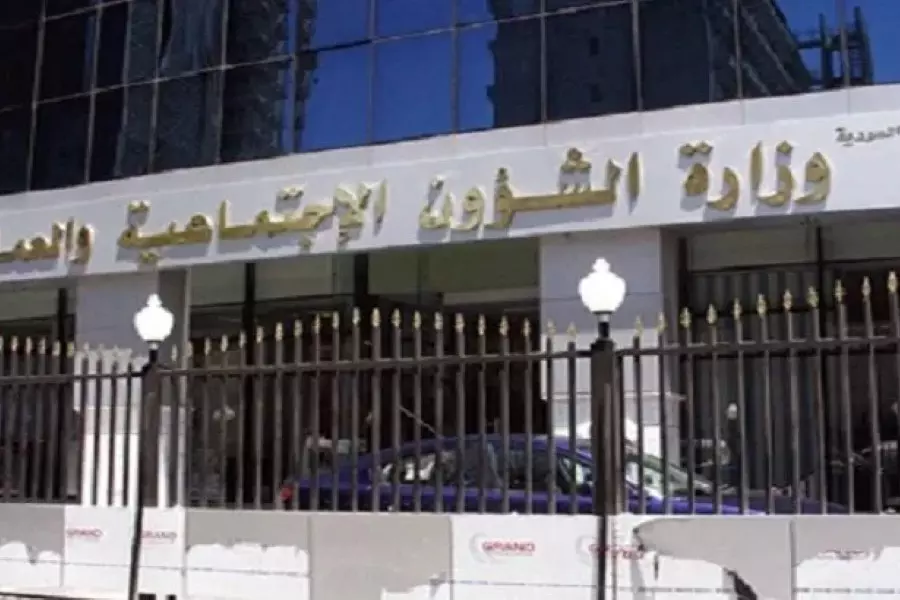 جدل حول "فضائح فساد" خلال توزيع "بدل التعطّل" ونظام الأسد يعلق