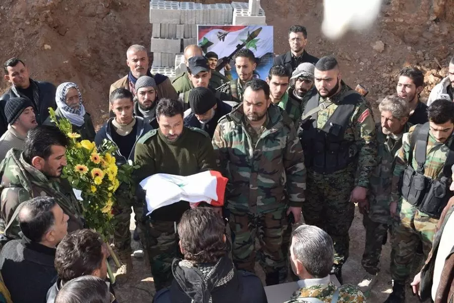 بين حصار قوات الأسد لمدن وبلدات القلمون المحررة.. وبين محاولات تنظيم الدولة التقدم.. يعيشن المدنيون حالات مأساوية