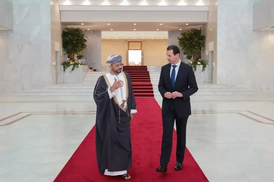 تطبيع جديد مع قاتل الأطفال ... وزير الخارجية العماني يزور "الأسد" في دمشق