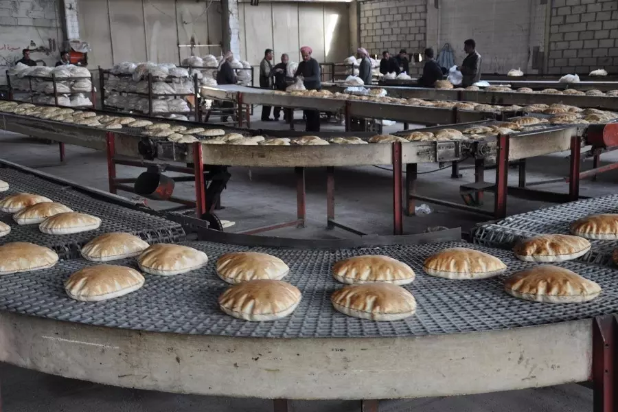 وسط احتجاجات شعبية .. "الإدارة الذاتية" ترفع سعر "الخبز المدعوم" بمناطق سيطرتها