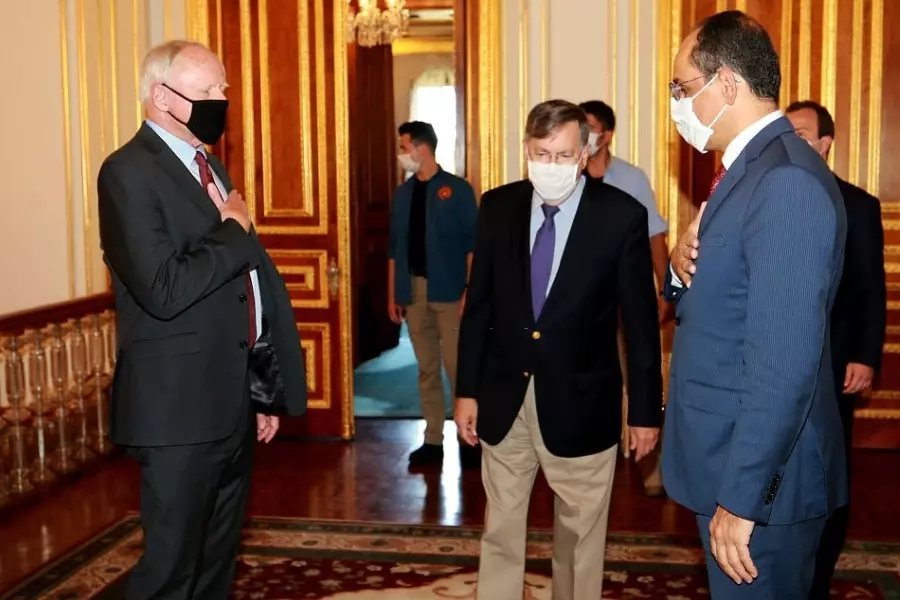 قالن وجيفري يبحثان الأزمة السورية والقضايا الإقليمية