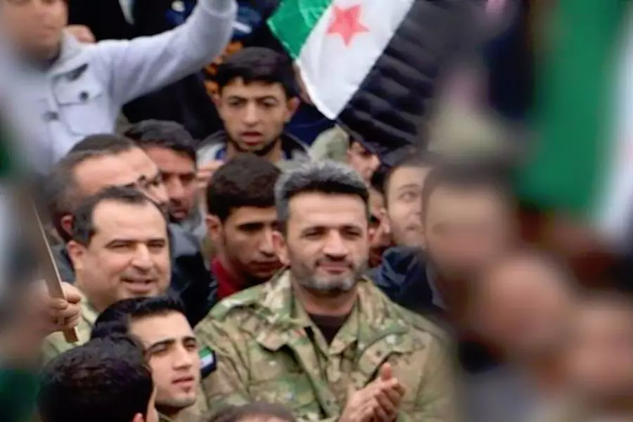 قيادي بارز في الجيش الحر يعتزل العمل السياسي و العسكري