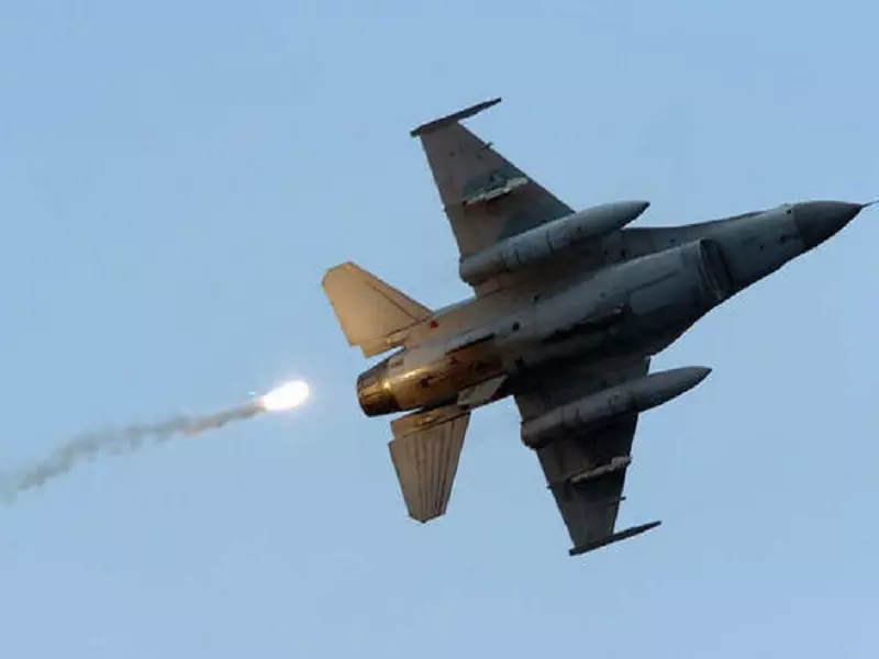 ثمان ضربات للتحالف على الحسكة و الرقة و عين عيسى