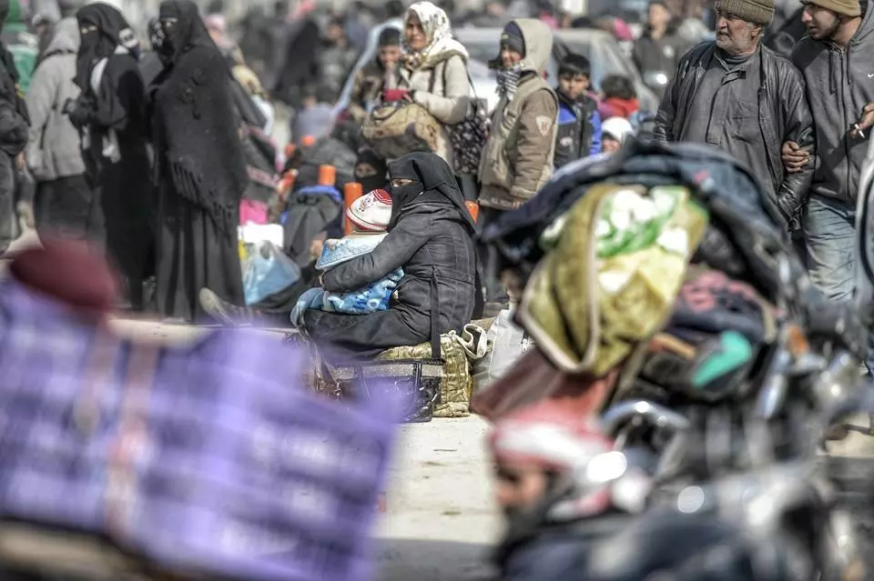 “الطريقة المحكومة" اسلوب تركيا في ادخال اللاجئين السوريين .. السماح بدخول ١٠ آلاف و المتوقع احتشاد مليون آخرين